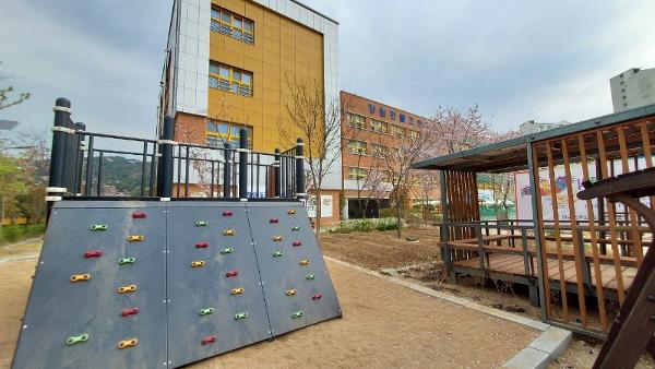 창원 한들초등학교 놀이공간 및 학습공간